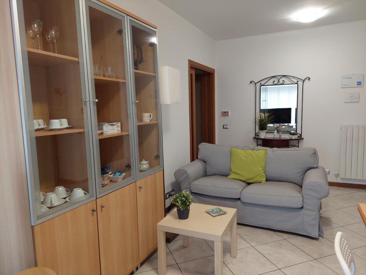 La Conchiglia Apartment ปอร์โต ซันเตลปีดิโอ ภายนอก รูปภาพ